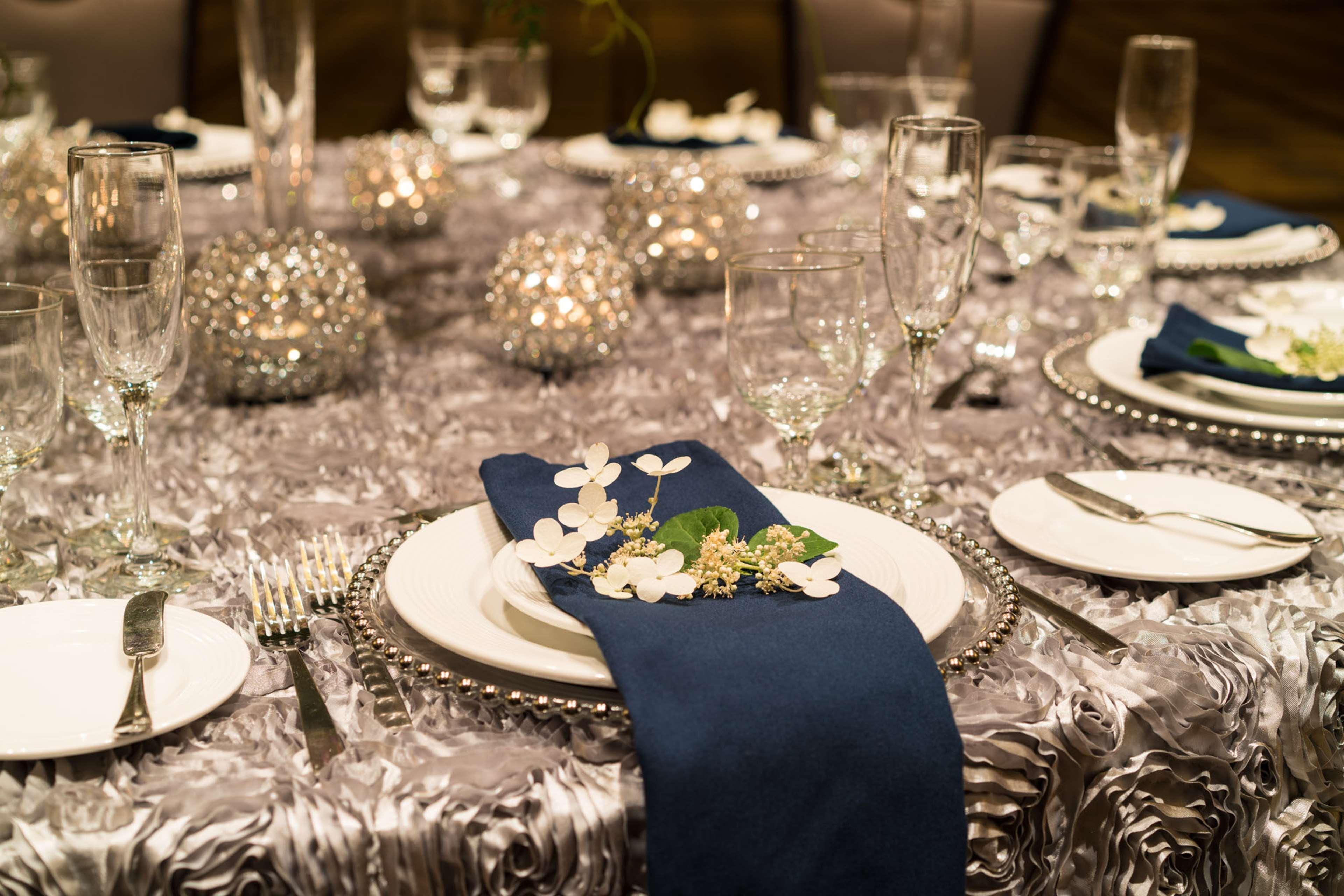 The Saratoga Hilton Hotel Saratoga Springs Ngoại thất bức ảnh