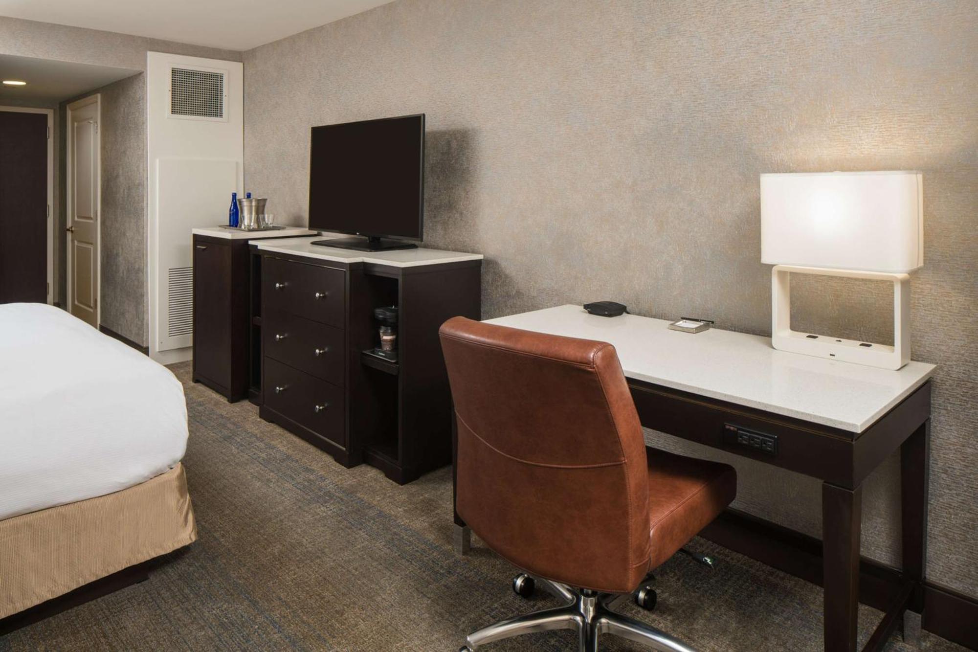 The Saratoga Hilton Hotel Saratoga Springs Ngoại thất bức ảnh