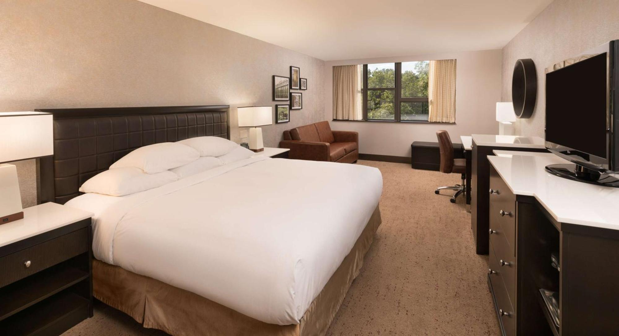 The Saratoga Hilton Hotel Saratoga Springs Ngoại thất bức ảnh