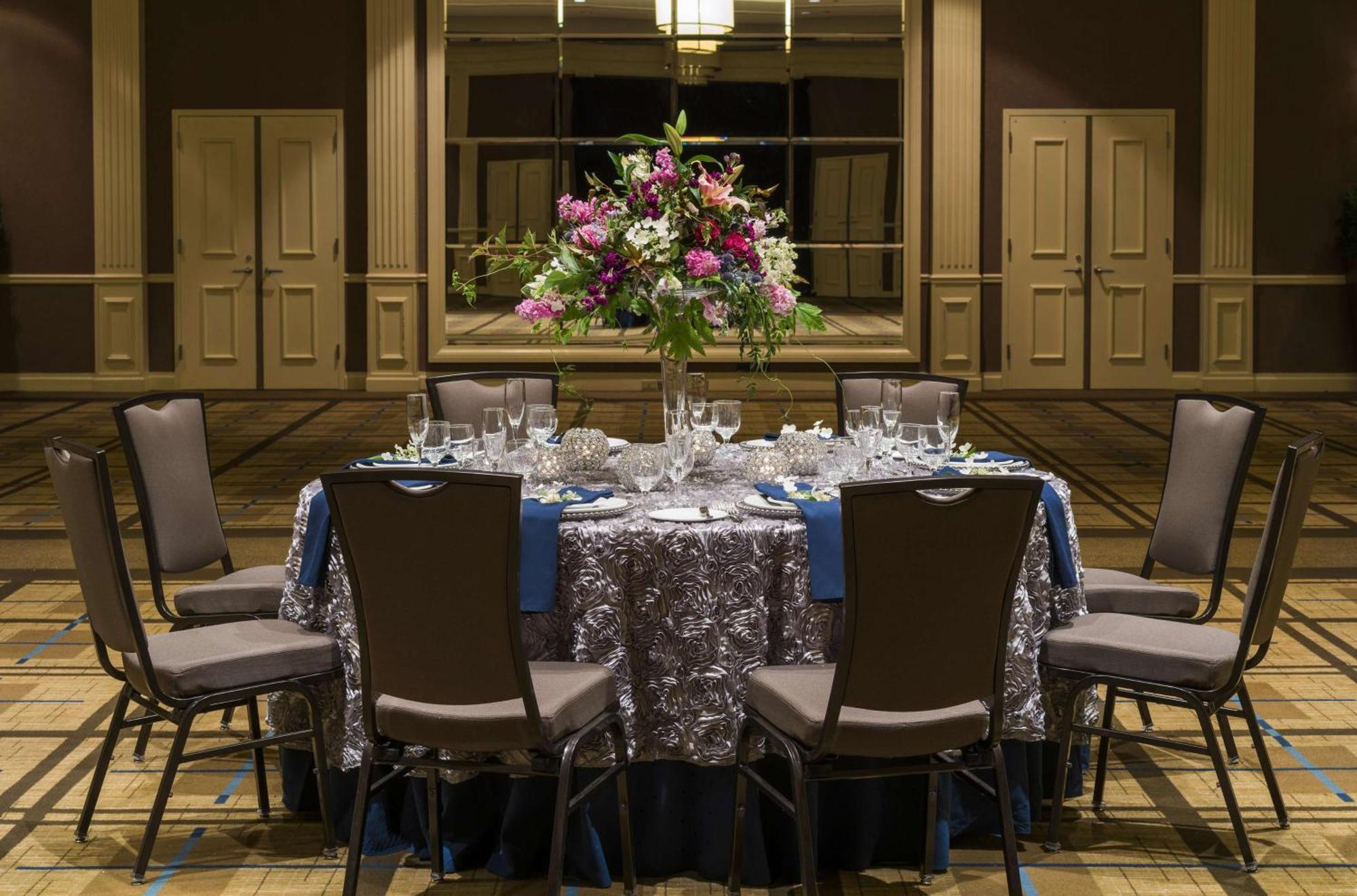 The Saratoga Hilton Hotel Saratoga Springs Ngoại thất bức ảnh