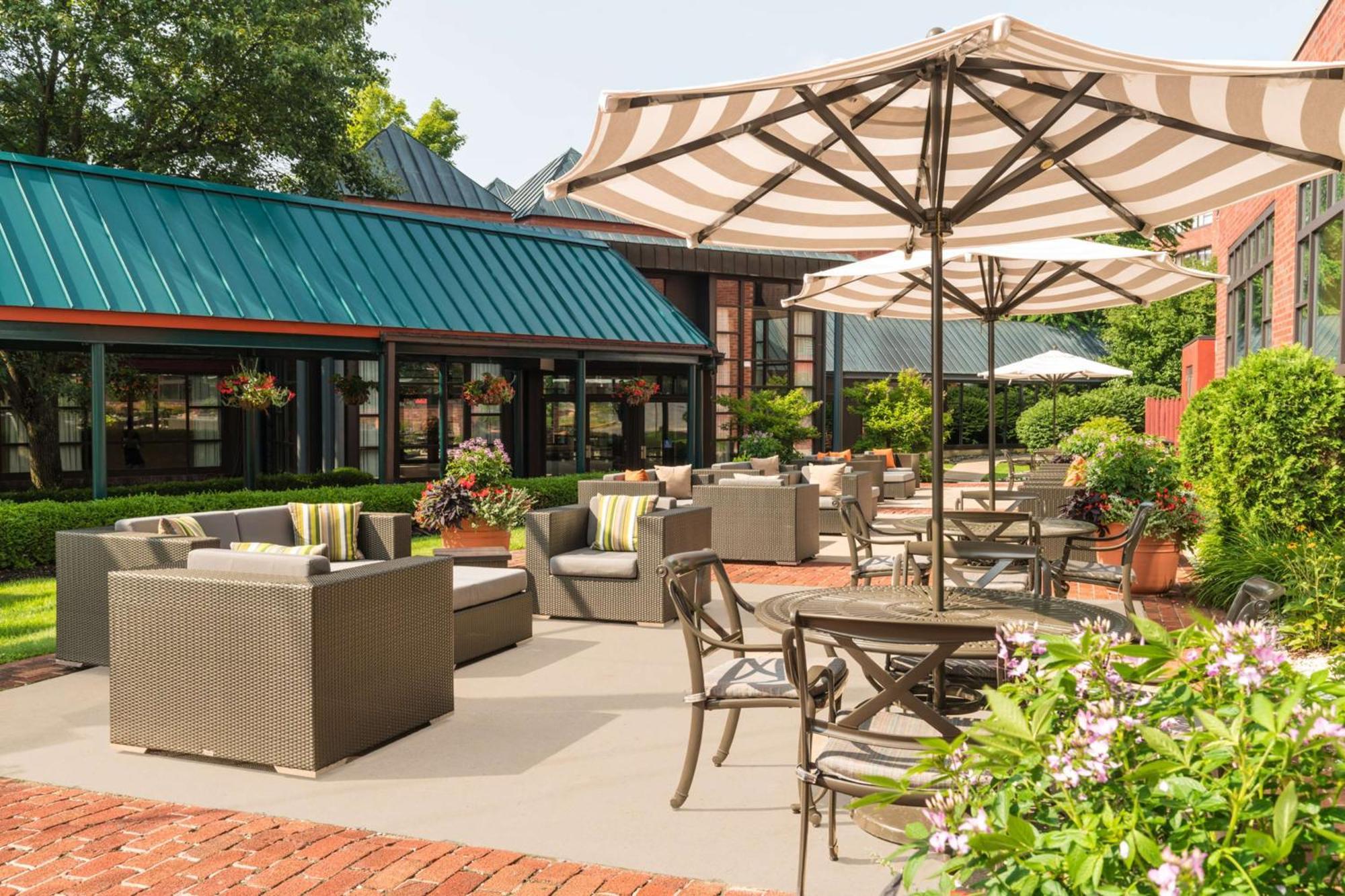 The Saratoga Hilton Hotel Saratoga Springs Ngoại thất bức ảnh