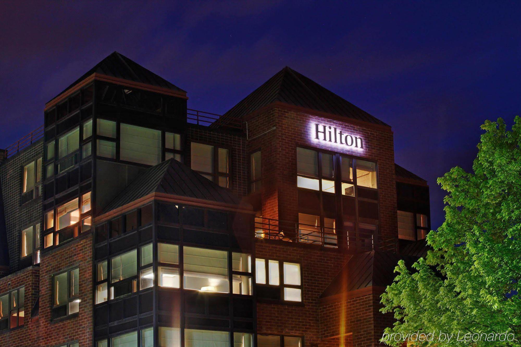 The Saratoga Hilton Hotel Saratoga Springs Ngoại thất bức ảnh
