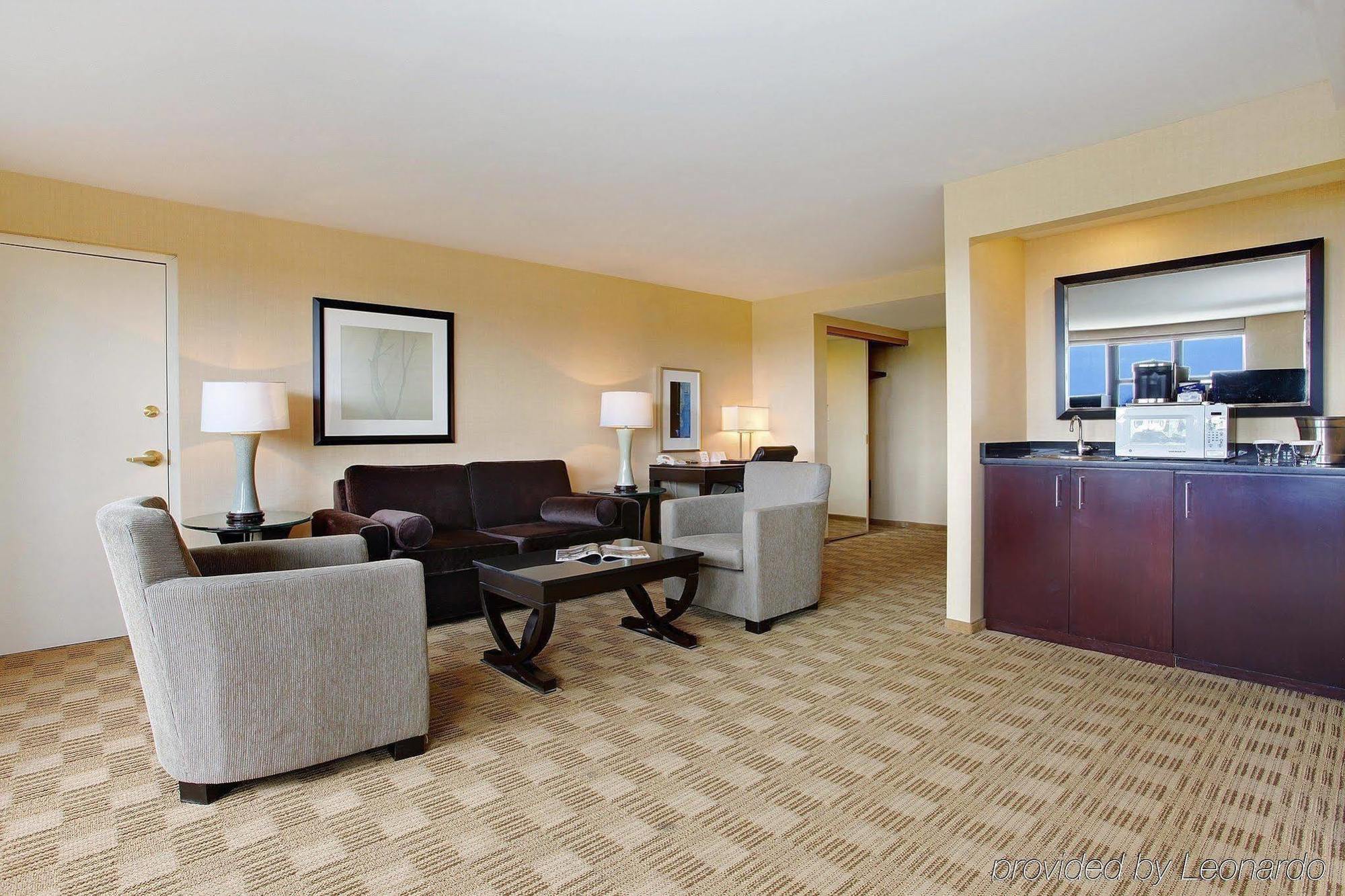 The Saratoga Hilton Hotel Saratoga Springs Phòng bức ảnh
